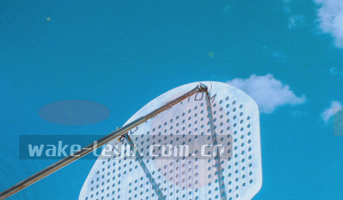 抽象数据节点与连线在深海蓝背景中汇成一条信息路径，表现赛程、阵容提醒与订阅状态之间的流动关系
